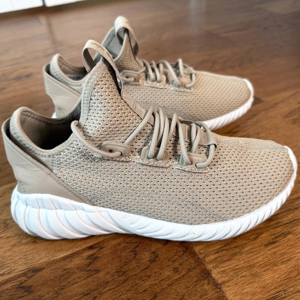 Adidas Original Tubular Doom Sock Primeknit Men’s Sneakers Sesame/White Size 7